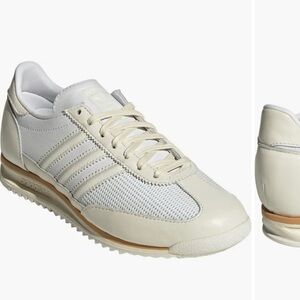 Adidas Women's Cream Sneakers